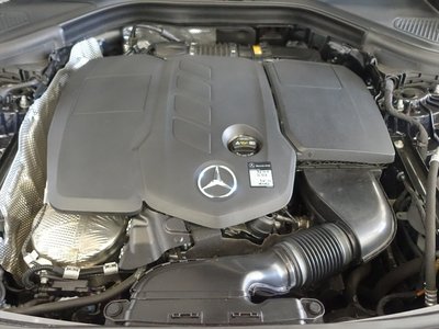 MERCEDES-BENZ GLC - 10