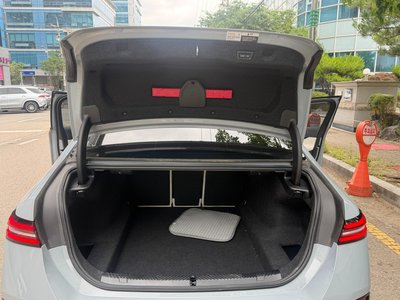 BMW 5 SERIES - 4