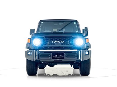 TOYOTA LAND CRUISER 70 - 10