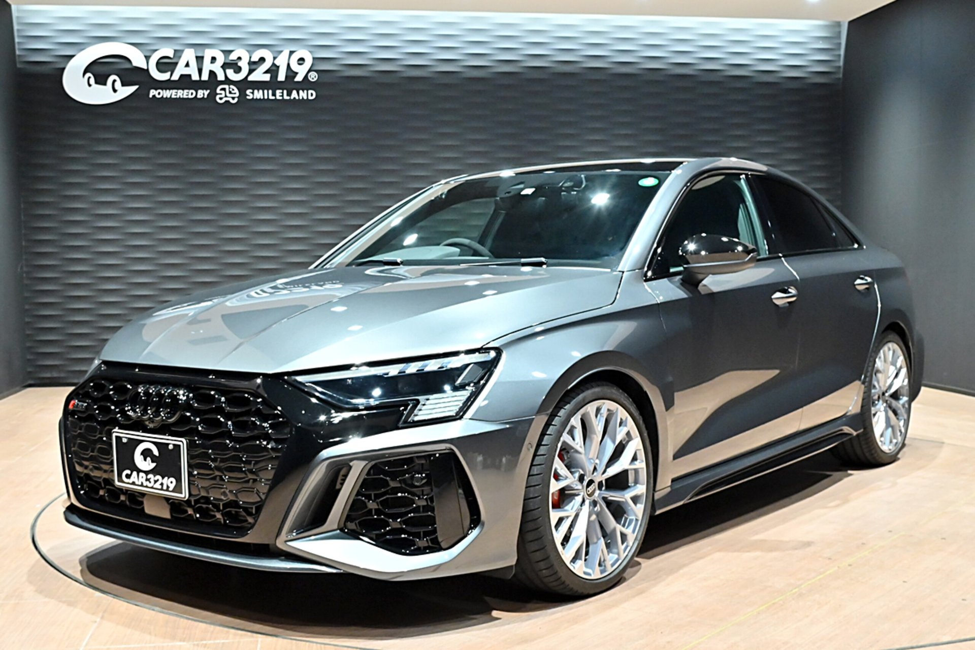 AUDI RS3 SEDAN - View 1