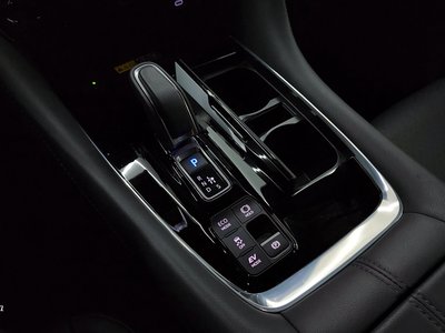 2025 Toyota ALPHARD 照片 9