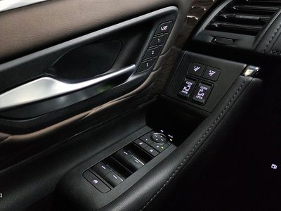 2025 Toyota ALPHARD 缩略图 18