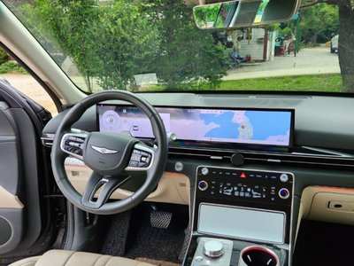 2024 Genesis GV80 thumbnail 12