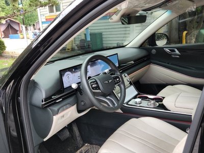 GENESIS GV80 - 8