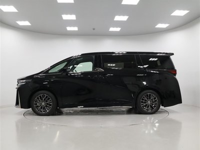 2023 Toyota VELLFIRE photo 4