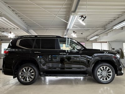 2026 Toyota LAND CRUISER 300 缩略图 14