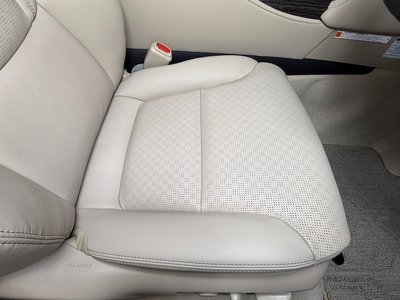 2026 Toyota LAND CRUISER 300 缩略图 24