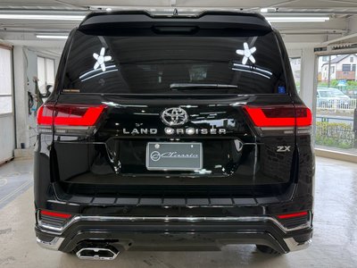2026 Toyota LAND CRUISER 300 photo 7