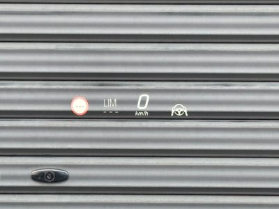 MERCEDES-BENZ GLC - 9