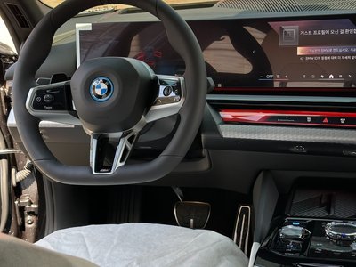 BMW I5 - 9