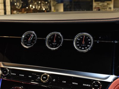 2021 Bentley CONTINENTAL — миниатюра 16