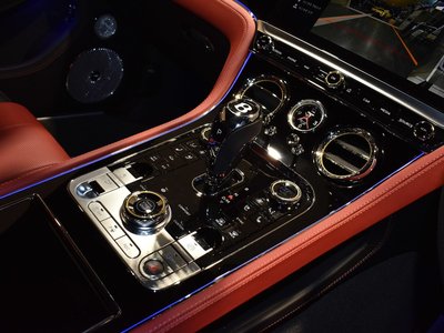 2021 Bentley CONTINENTAL — миниатюра 18