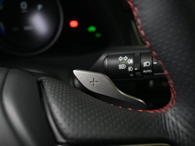 صورة 30 لـ 2023 Lexus UX