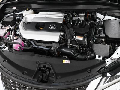صورة 40 لـ 2023 Lexus UX