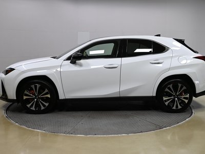 صورة 4 لـ 2023 Lexus UX