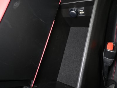 صورة 23 لـ 2023 Lexus UX