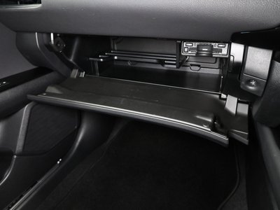 صورة 26 لـ 2023 Lexus UX