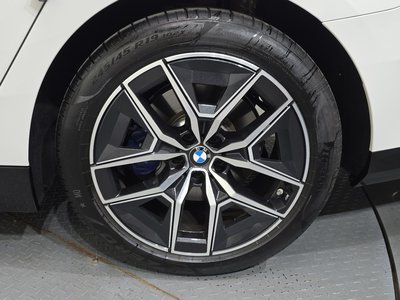 BMW 5 SERIES - 8