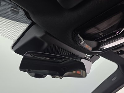 2025 BMW 5 SERIES — миниатюра 30