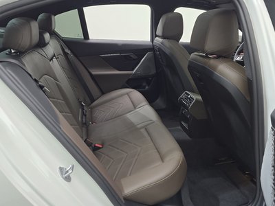 2025 BMW 5 SERIES — миниатюра 29