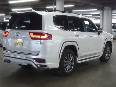 TOYOTA LAND CRUISER - 6