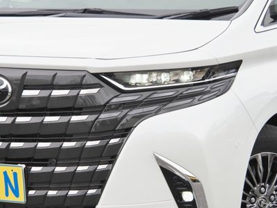 2025 TOYOTA ALPHARD — миниатюра 18