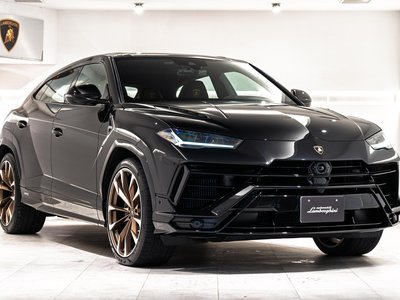 صورة 1 لـ 2023 Lamborghini URUS