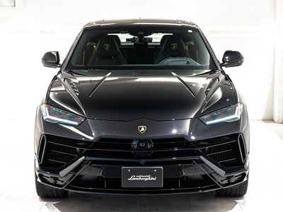 صورة 5 لـ 2023 Lamborghini URUS
