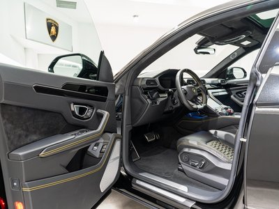 2023 Lamborghini URUS — миниатюра 19