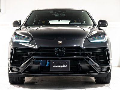 صورة 4 لـ 2023 Lamborghini URUS