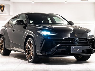 صورة 2 لـ 2023 Lamborghini URUS