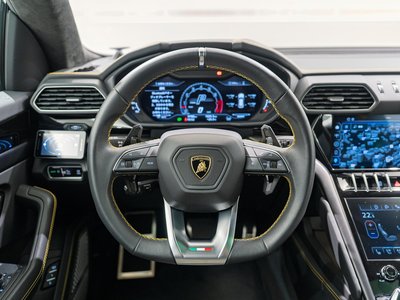 2023 Lamborghini URUS — миниатюра 25
