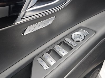 2020 Genesis GV80 — миниатюра 18