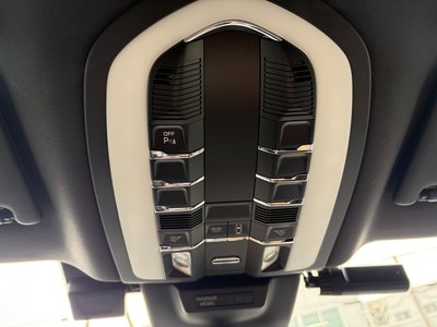 صورة مصغرة 17 لـ 2020 Porsche MACAN