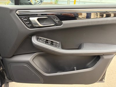 صورة مصغرة 30 لـ 2020 Porsche MACAN
