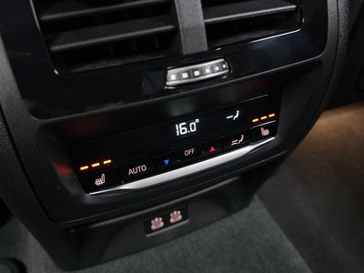 2025 BMW X4 — миниатюра 28