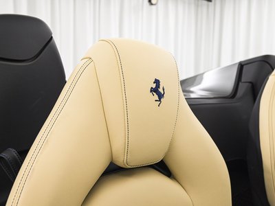 صورة مصغرة 18 لـ 2019 Ferrari 488 SPIDER
