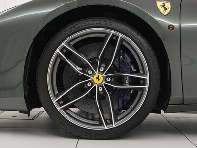 2019 Ferrari 488 SPIDER photo 9