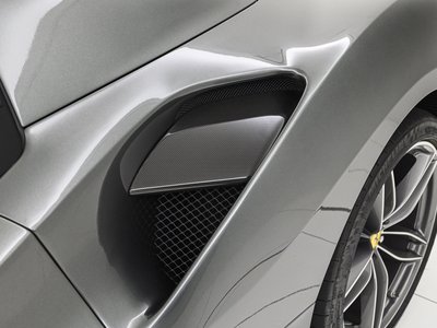 صورة مصغرة 29 لـ 2019 Ferrari 488 SPIDER
