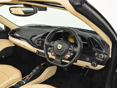 صورة مصغرة 15 لـ 2019 Ferrari 488 SPIDER