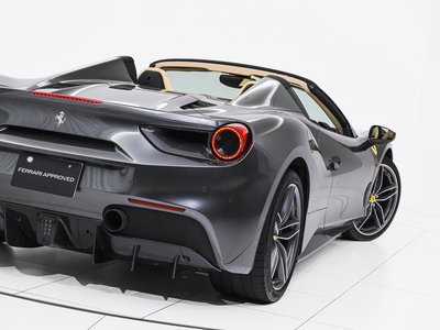 صورة مصغرة 33 لـ 2019 Ferrari 488 SPIDER
