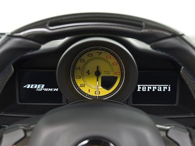 صورة مصغرة 12 لـ 2019 Ferrari 488 SPIDER