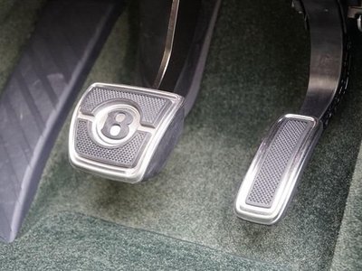 2022 Bentley BENTAYGA — миниатюра 30