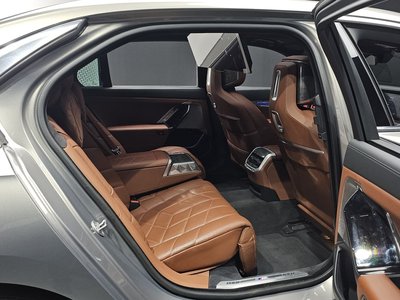 2024 BMW 7 SERIES — миниатюра 21