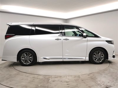 صورة 2 لـ 2024 Toyota ALPHARD
