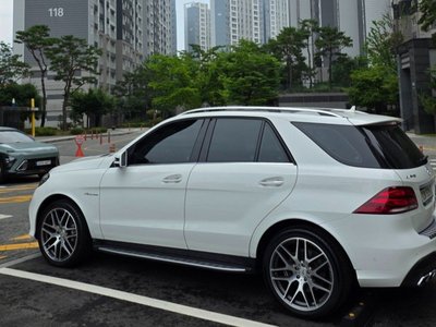 صورة 8 لـ 2016 Mercedes-BENZ GLE