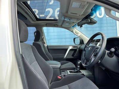 TOYOTA LAND CRUISER PRADO - 9