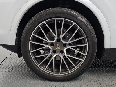 صورة 6 لـ 2022 Porsche CAYENNE
