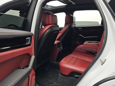 2022 Porsche CAYENNE 缩略图 18