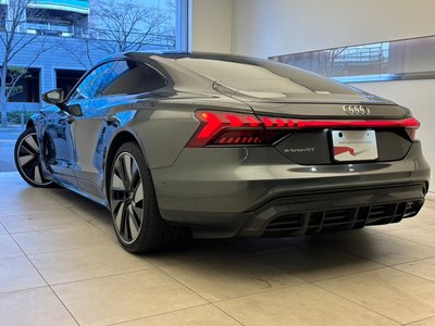 AUDI E-TRON GT QUATTRO - 9